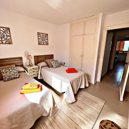 Amr El Palmeral Apartment